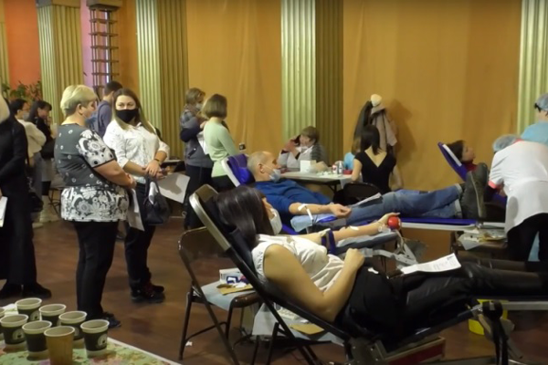 Все желающие магаданцы смогли сдать кровь в стенах Муниципального центра культуры