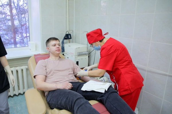 Не жалеют крови своей: В Кыштыме прошел День донора