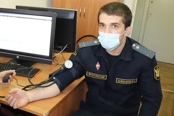 Судебные приставы Карачаево-Черкесской Республики посетили Станцию переливания крови города Черкесска