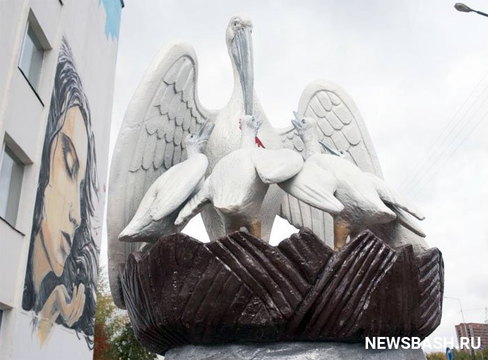 A monument to the donor was presented in Ufa