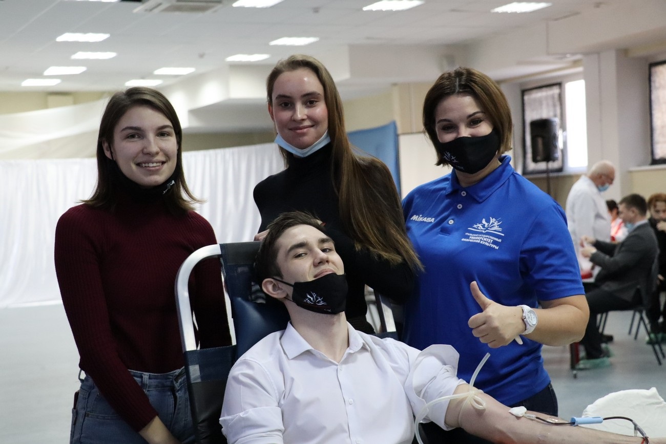 Доноры Уральского университета физической культуры провели вторую акцию по сбору крови