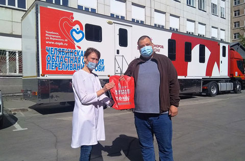 «До сих пор есть те, кто не верит в коронавирус»: челябинец решился сдать плазму, чтобы помочь тяжелобольным людям