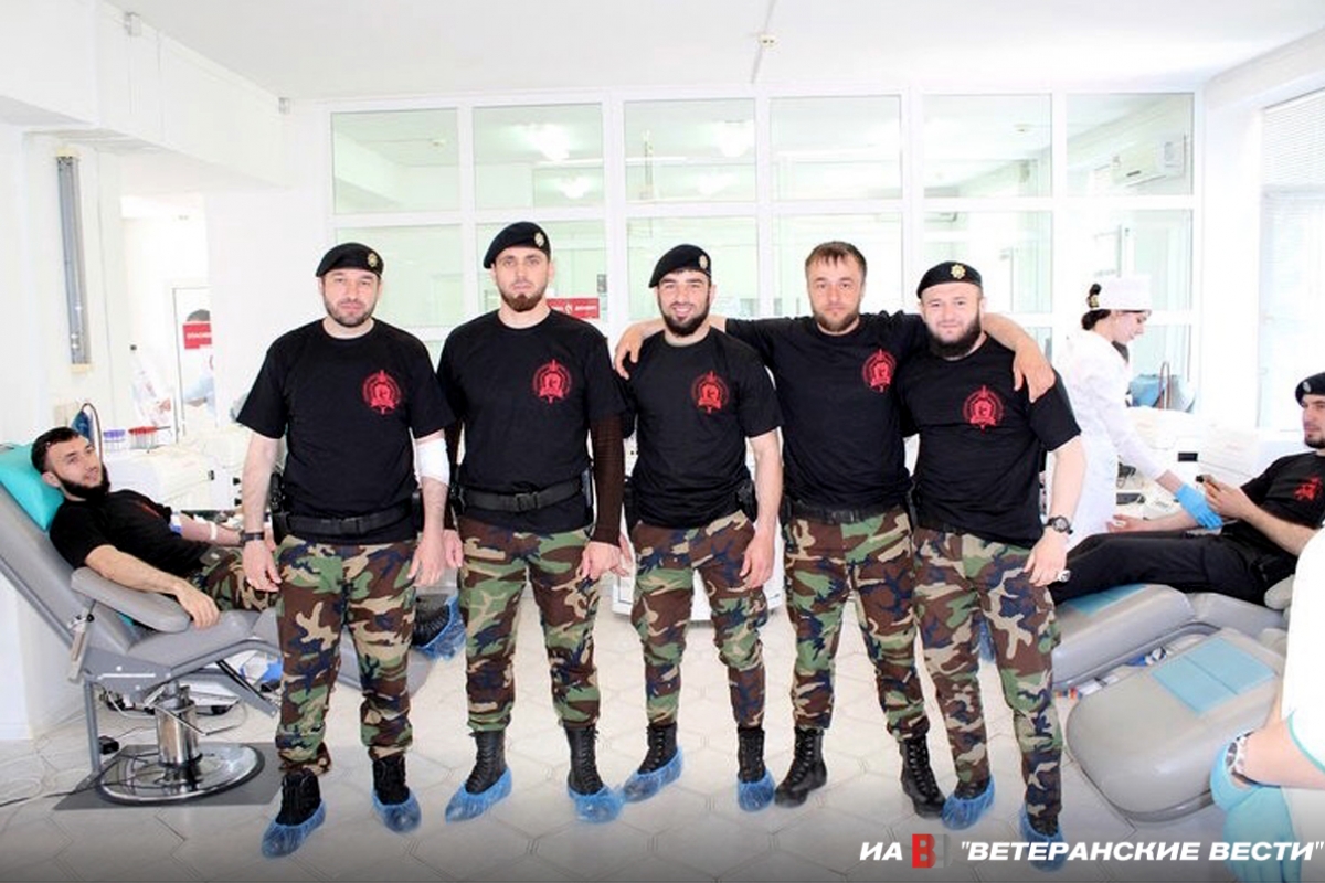 «Воины» из разных регионов России сдали кровь для тяжелобольных детей 